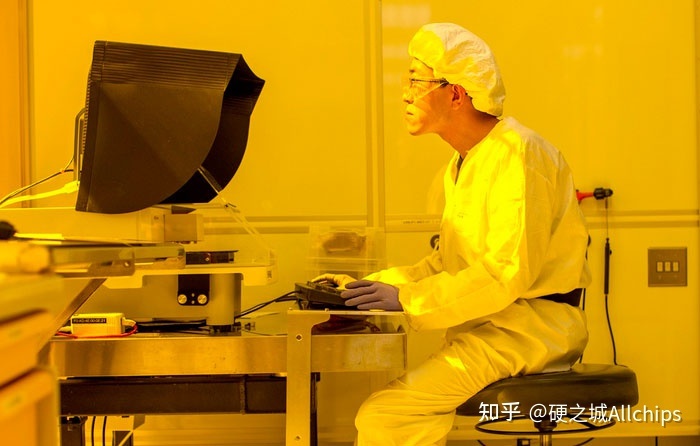 微電子與固體電子學(xué)集成電路設(shè)計(jì)方向就業(yè)前景分析